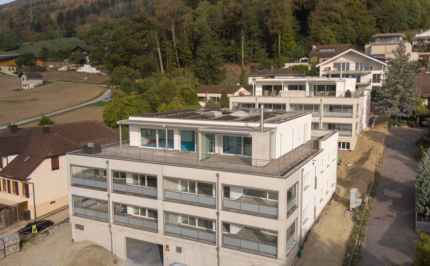 zwei Mehrfamilienhäuser in Lengnau