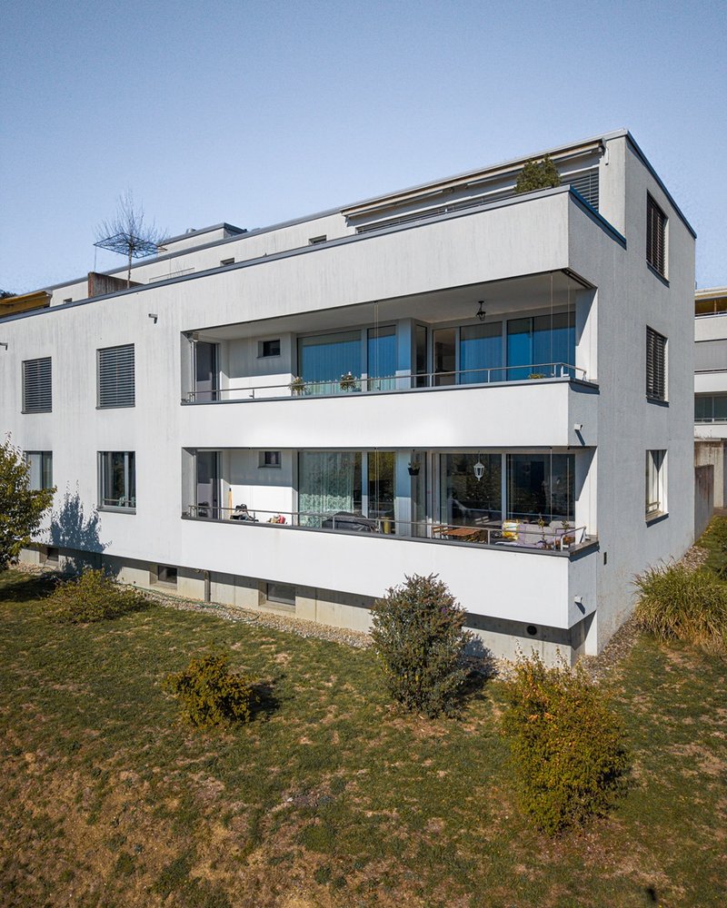 Wohnung mit Hobbyraum, Balkon und Sitzplatz